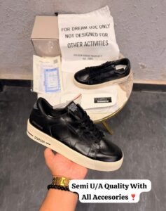 Star Distressed Sneakers – Vintage Street Appeal