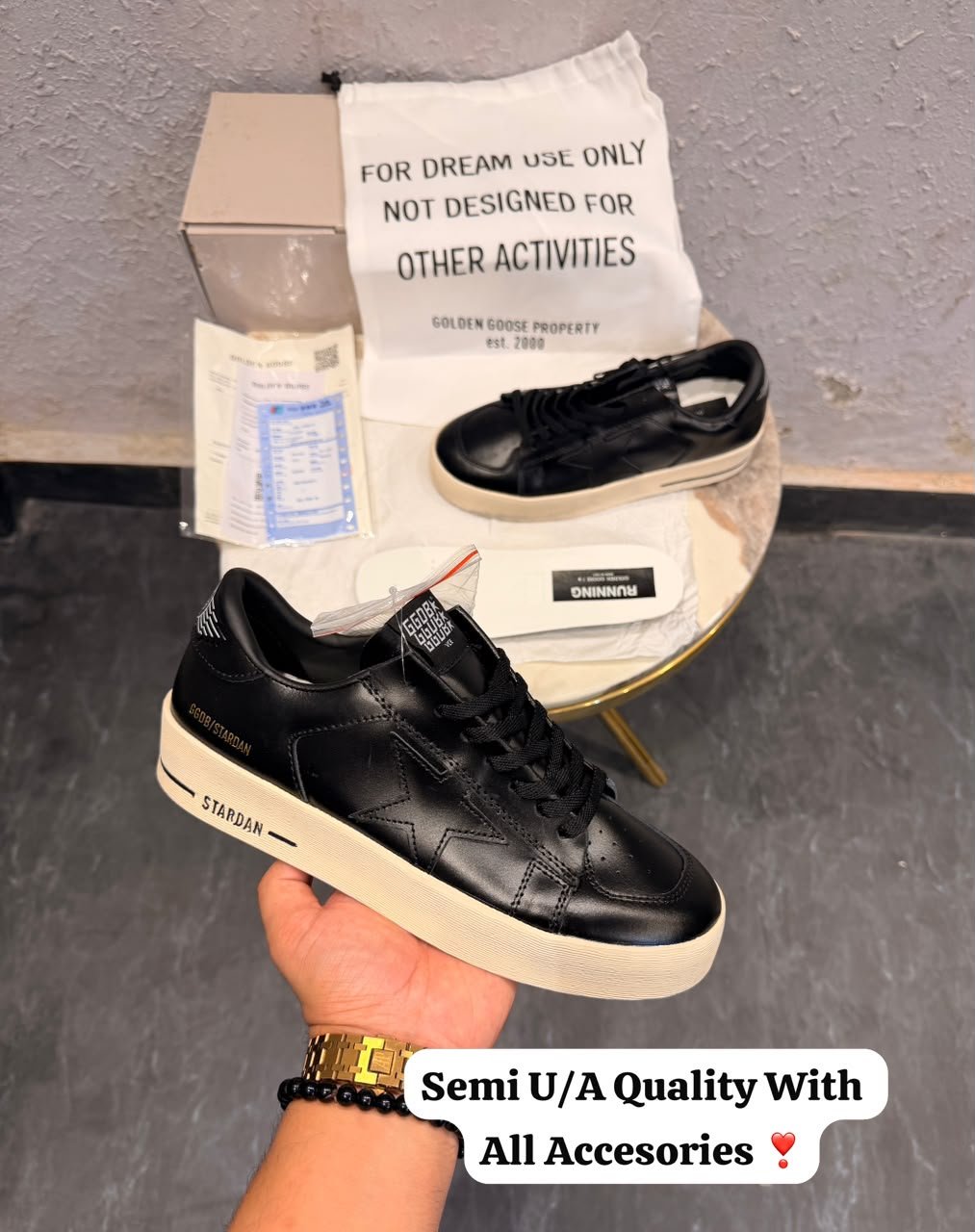 Star Distressed Sneakers – Vintage Street Appeal