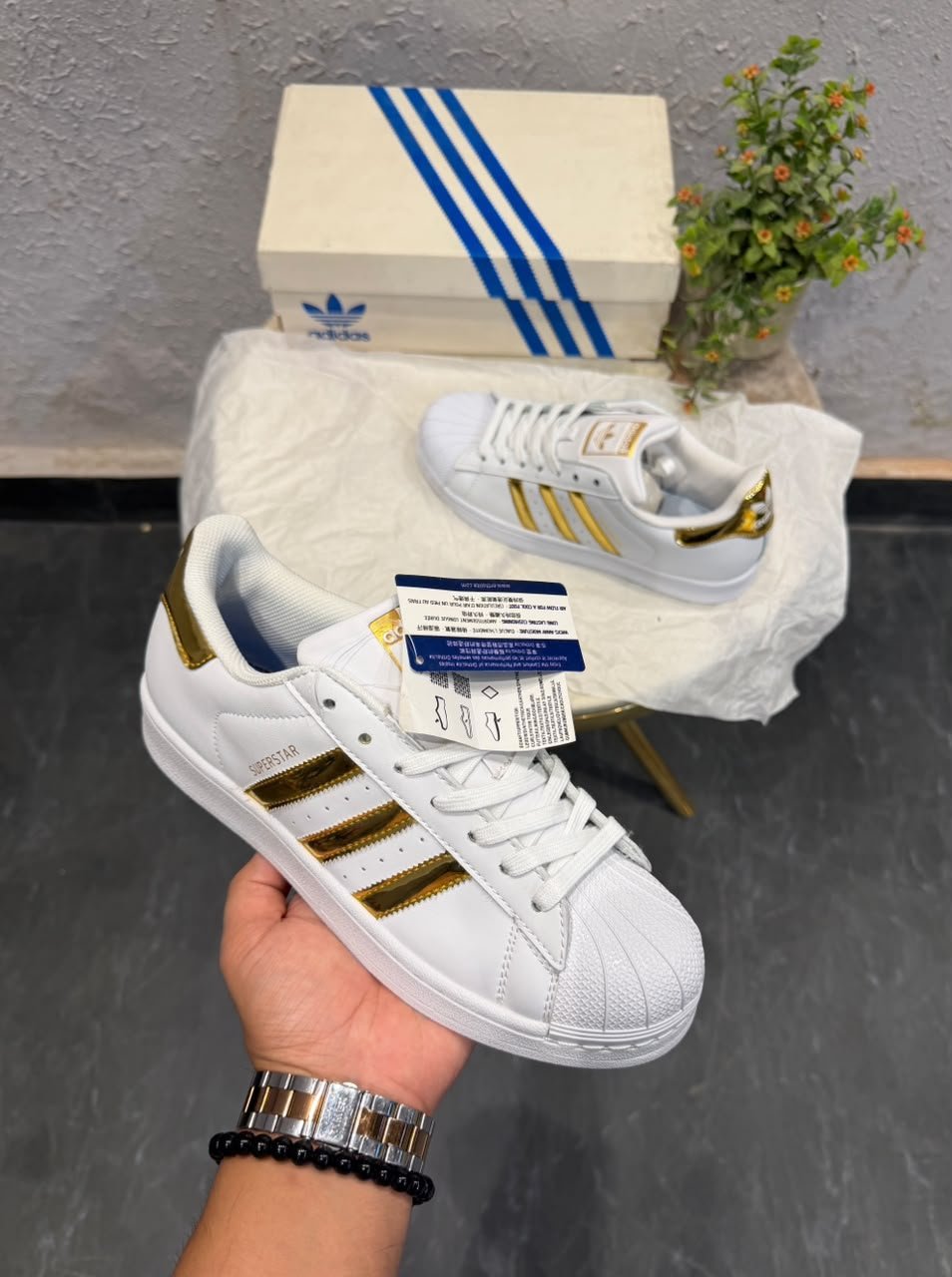 White Gold Sneakers – Classic Court Style