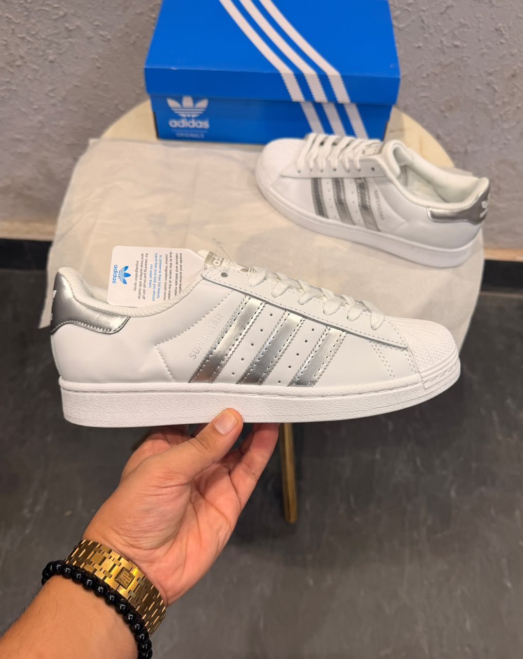 White Silver Sneakers – Metallic Streetwear Finish