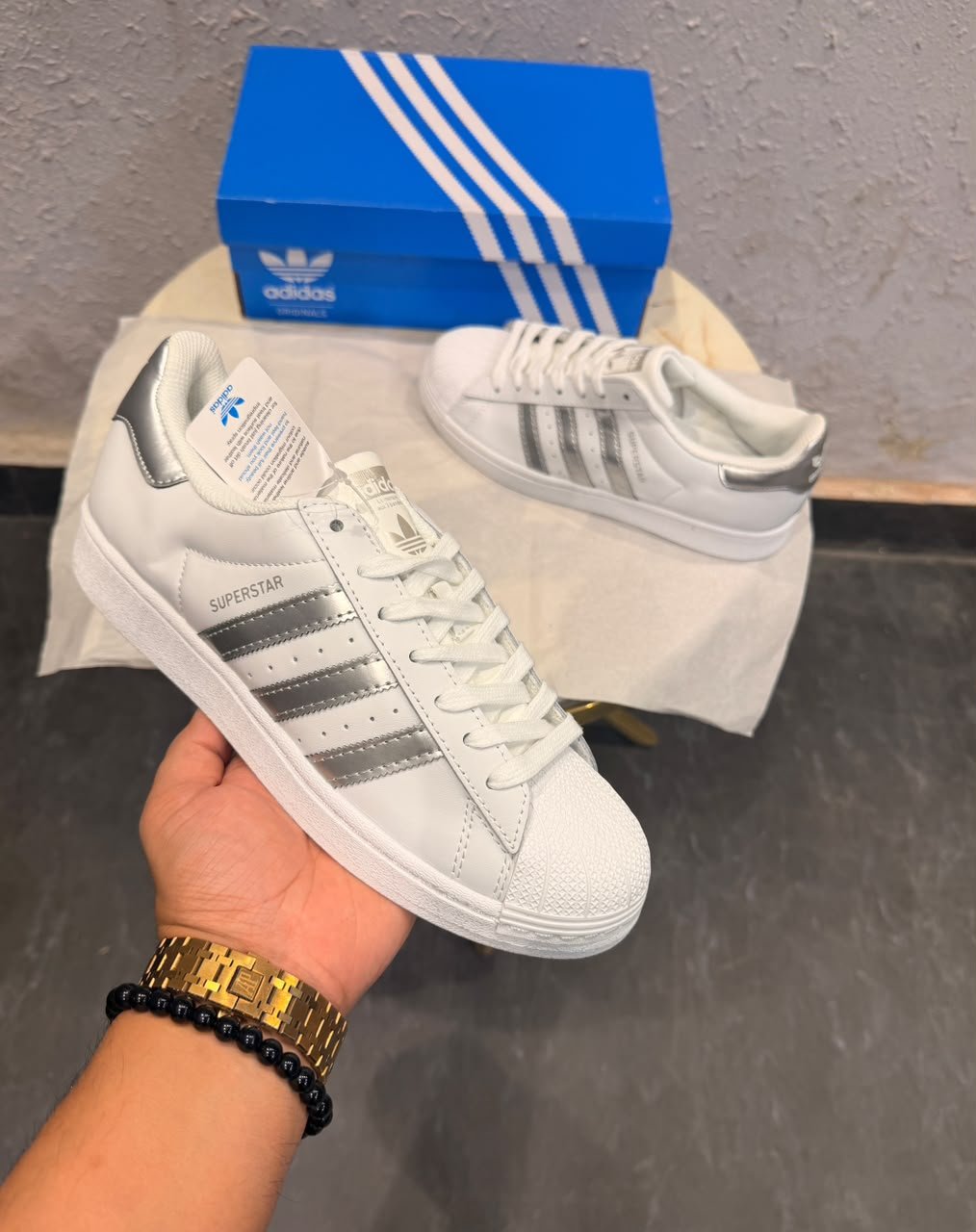 White Silver Sneakers – Metallic Streetwear Finish