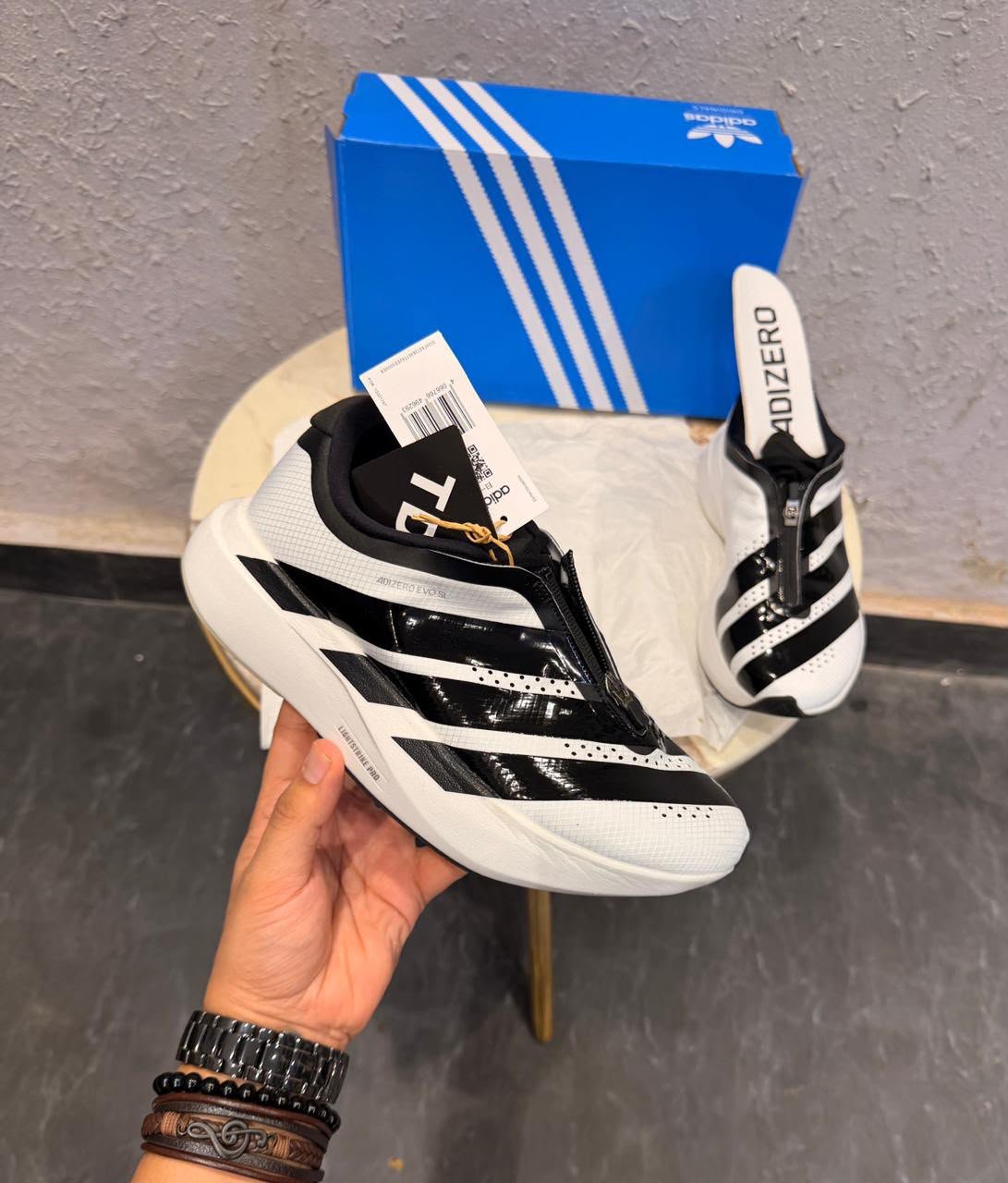 White Zip Runner Sneakers – Streamlined Sport Style