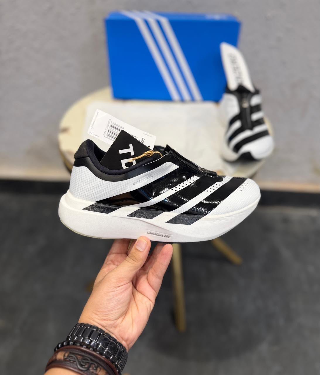 White Zip Runner Sneakers – Streamlined Sport Style