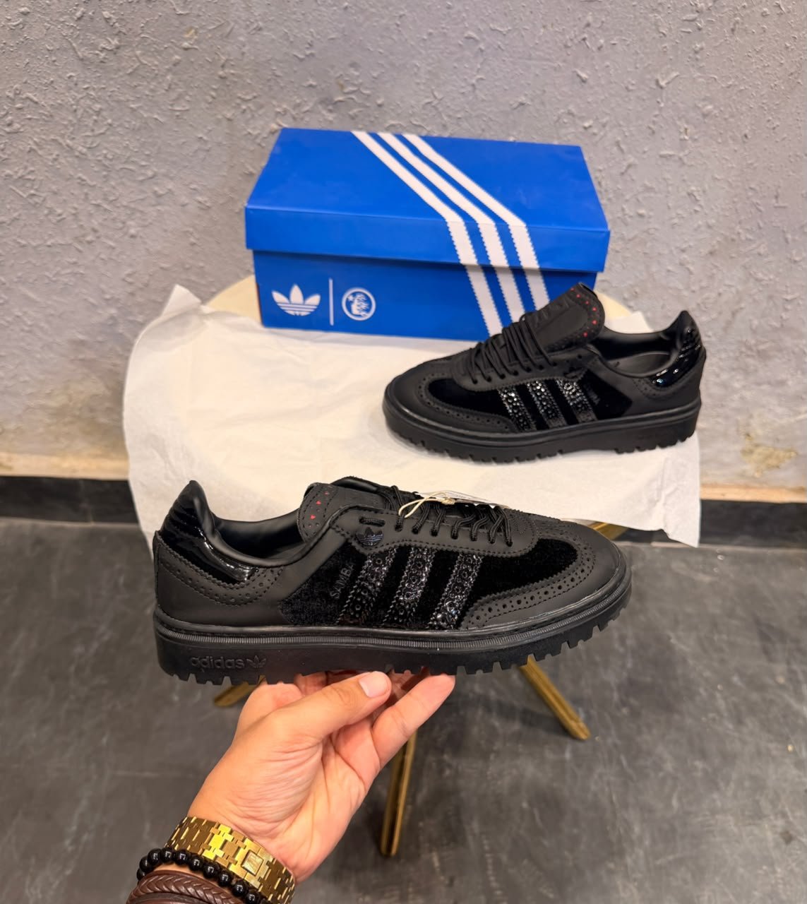 Black Brogue-Style Platform Sneakers – Textured All-Black Streetwear Shoes (3) All-black brogue-style sneakers with perforated detailing, textured panels, and chunky platform soles