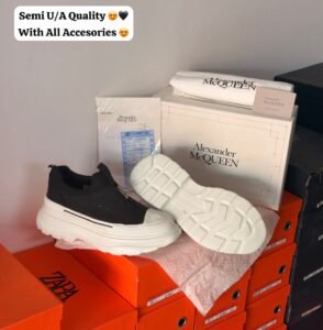 Black Zip Sneakers – Contemporary Luxury Streetwear