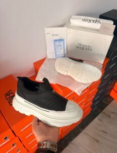 Black Zip Sneakers – Contemporary Luxury Streetwear