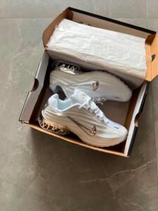 Sculpted Black White Sneakers – Metallic Accent Street Style