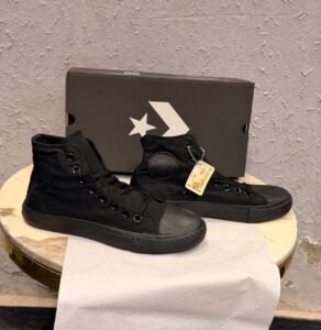 Triple Black High Top Sneakers – Classic Monochrome Street Style